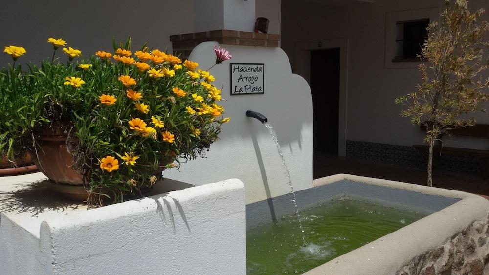 Hotel Rural Arroyo La Plata By Bossh Hotels Jerez De Los Caballeros Εξωτερικό φωτογραφία