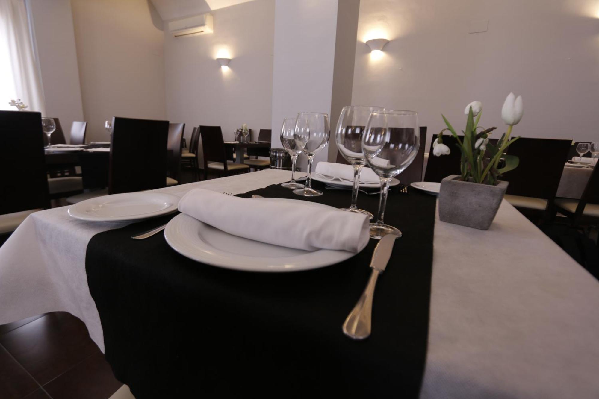Hotel Rural Arroyo La Plata By Bossh Hotels Jerez De Los Caballeros Εξωτερικό φωτογραφία